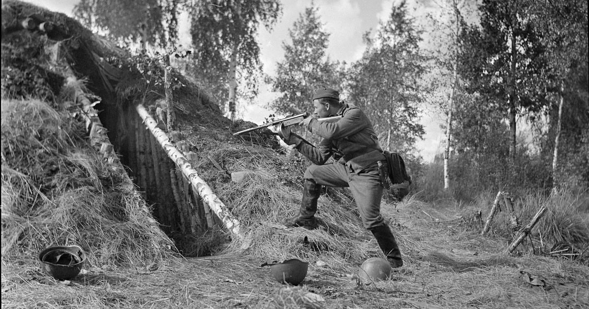 Suomen sotamenestystä tuettiin kuvilla – Jatkosodan viralliset valokuvat  kätkevät taakseen lukemattomia tarinoita | Aurora